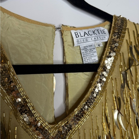 Vintage 90’s Oleg Cassini Barbie Movie Dagger Sequin Sheath Dress Size 4 - Picture 4 of 14